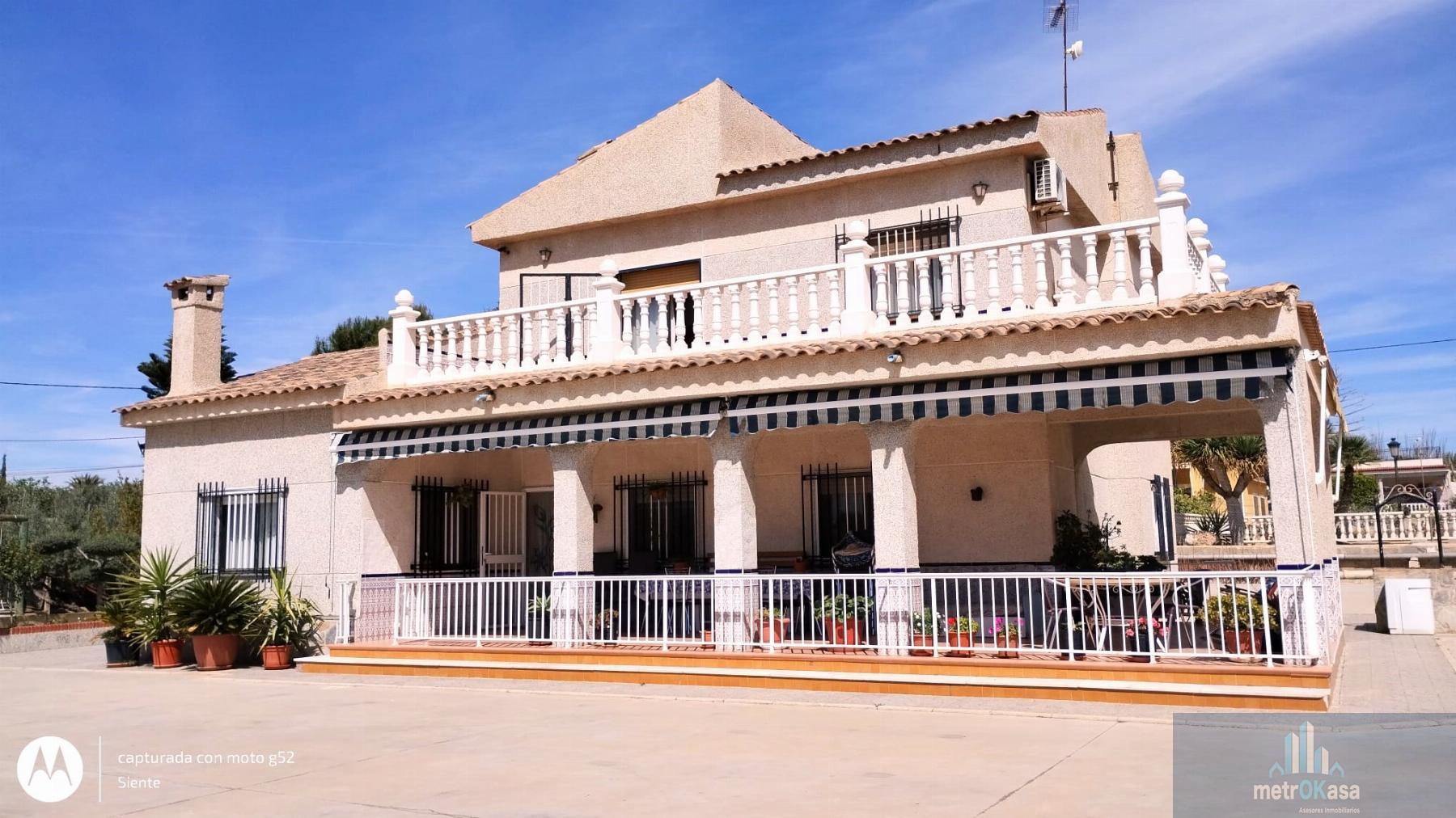 Venta de chalet en Elche-Elx