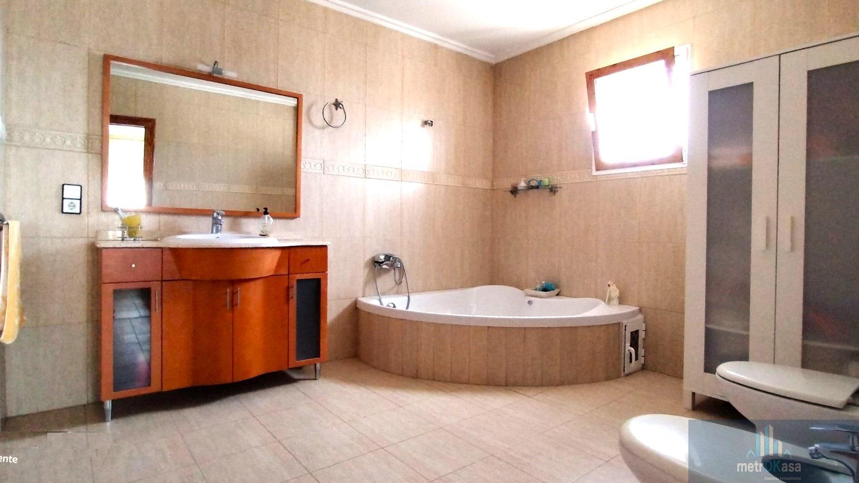 Venta de chalet en Elche-Elx