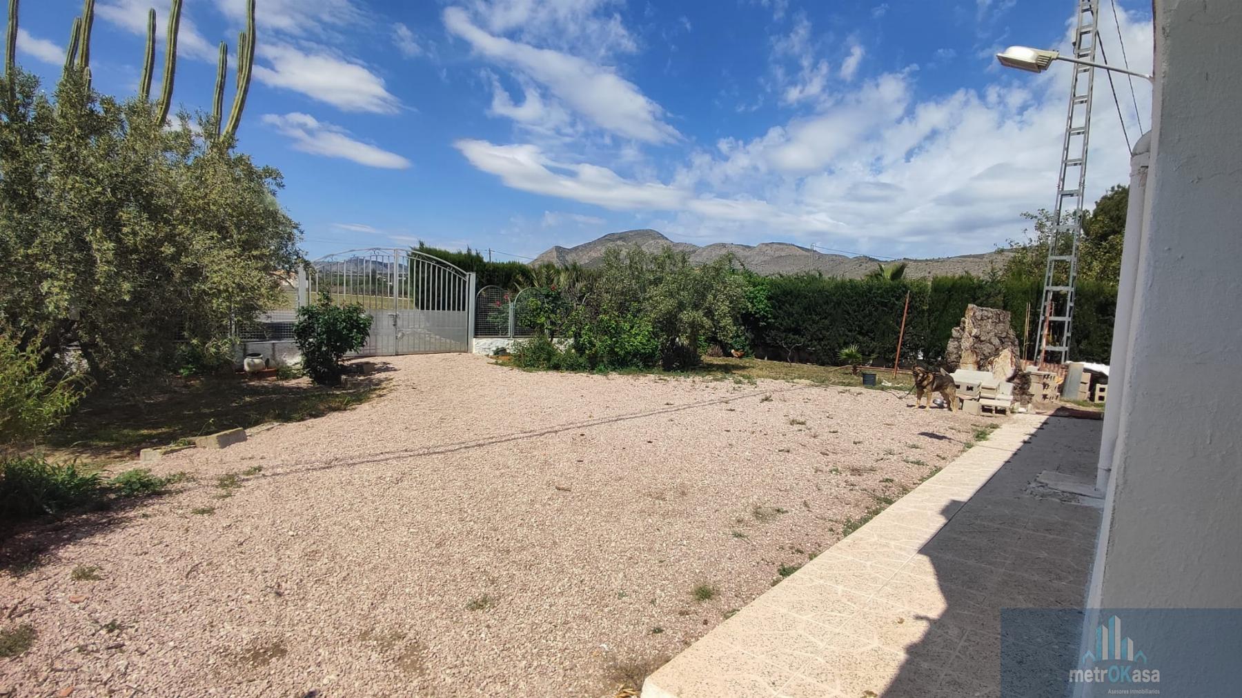 Venta de chalet en Hondón de las Nieves