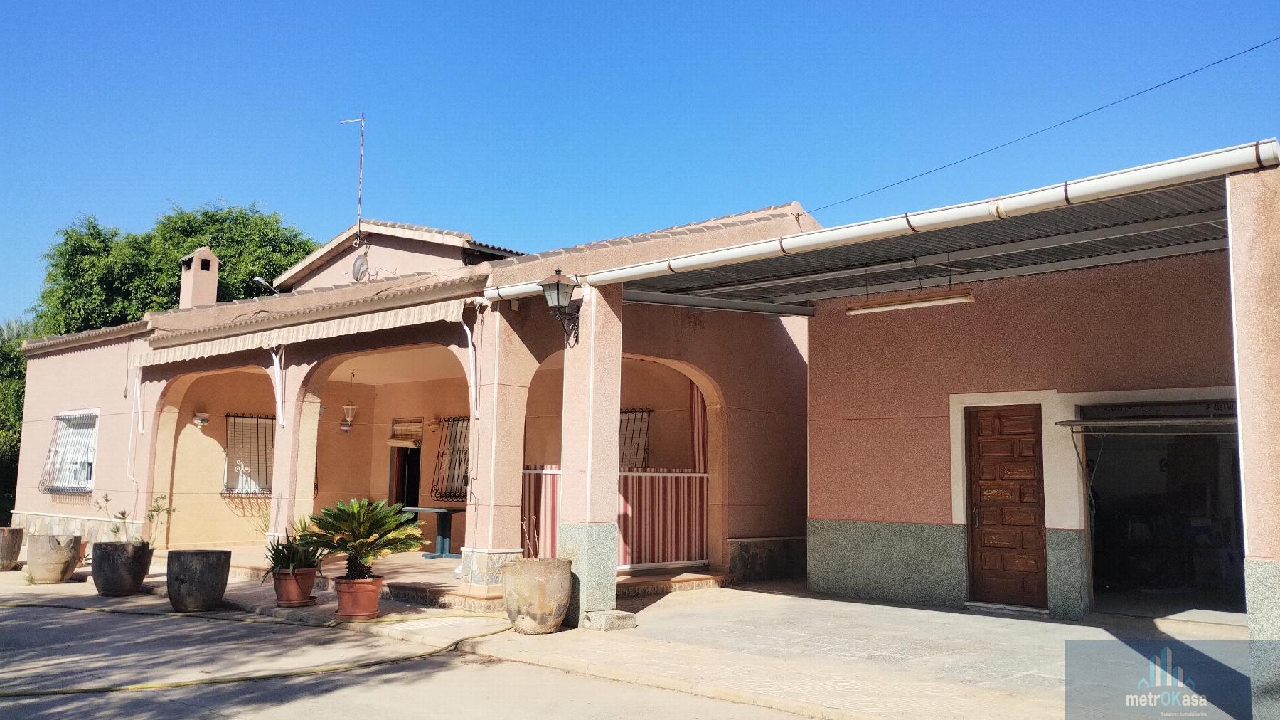 Venta de chalet en Elche-Elx