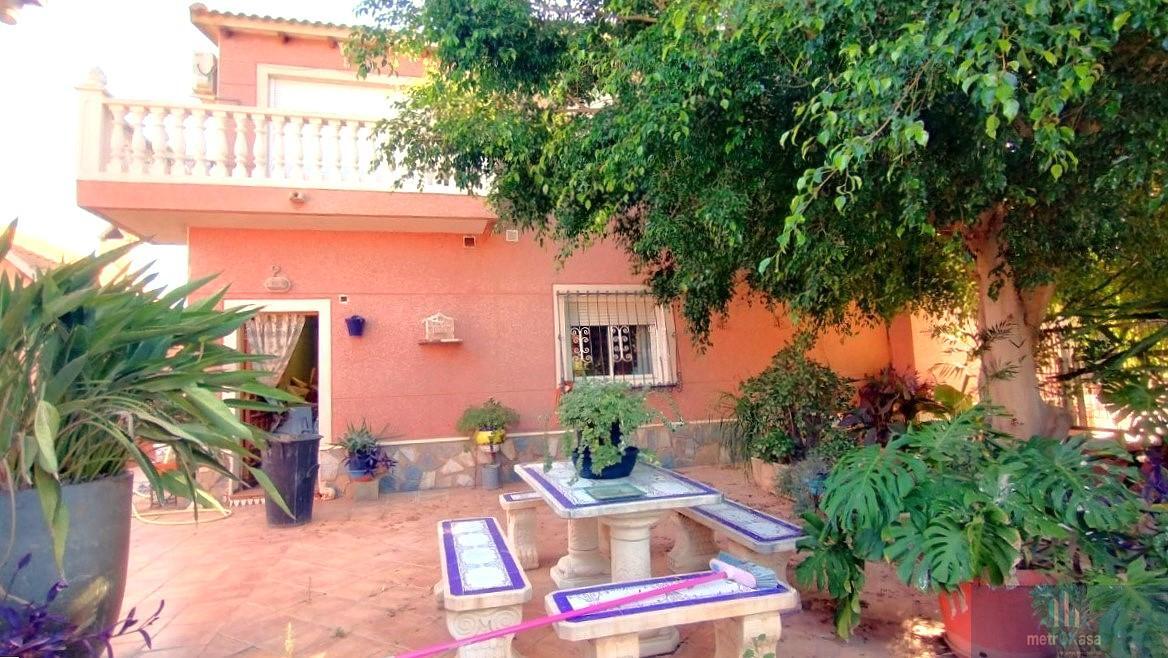 Venta de chalet en Elche-Elx