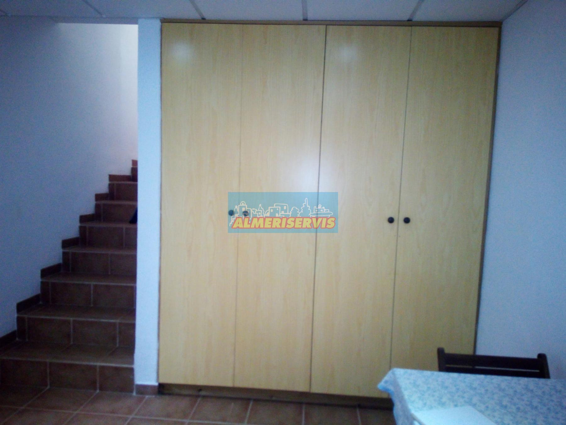 Köp av duplex i Almerimar