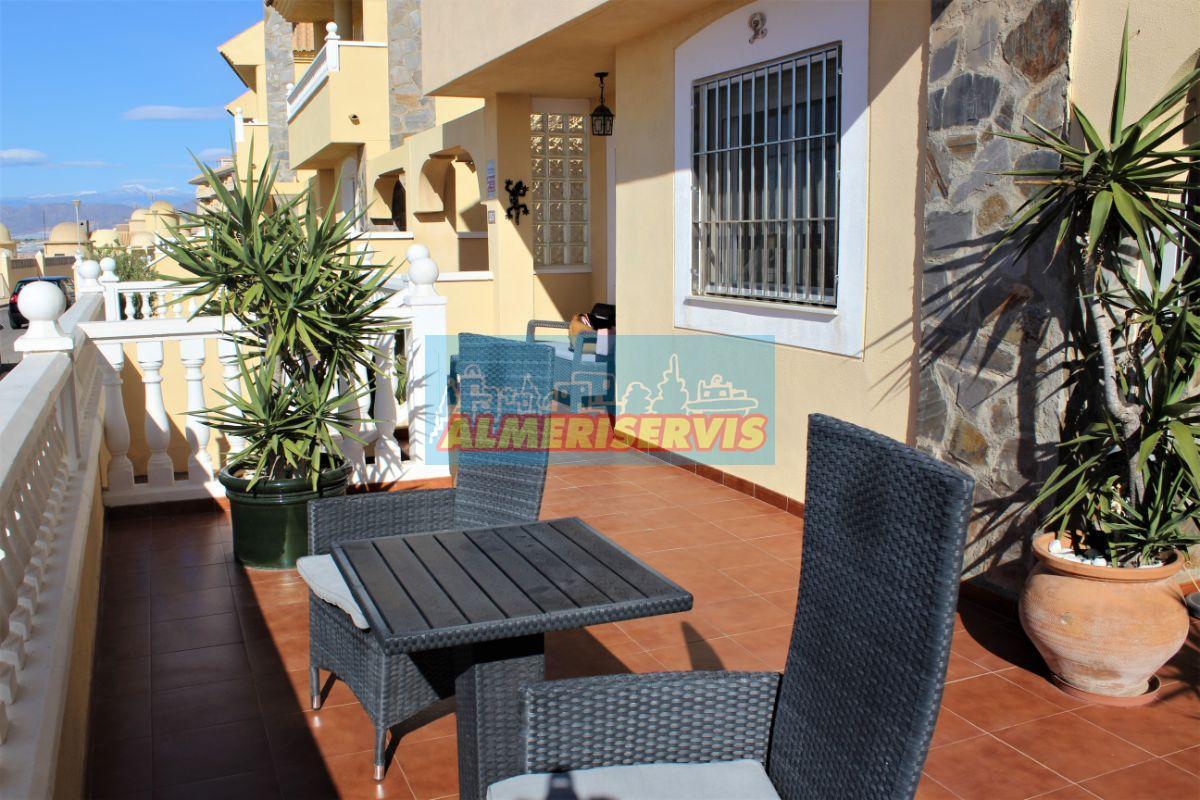 Köp av duplex i Almerimar