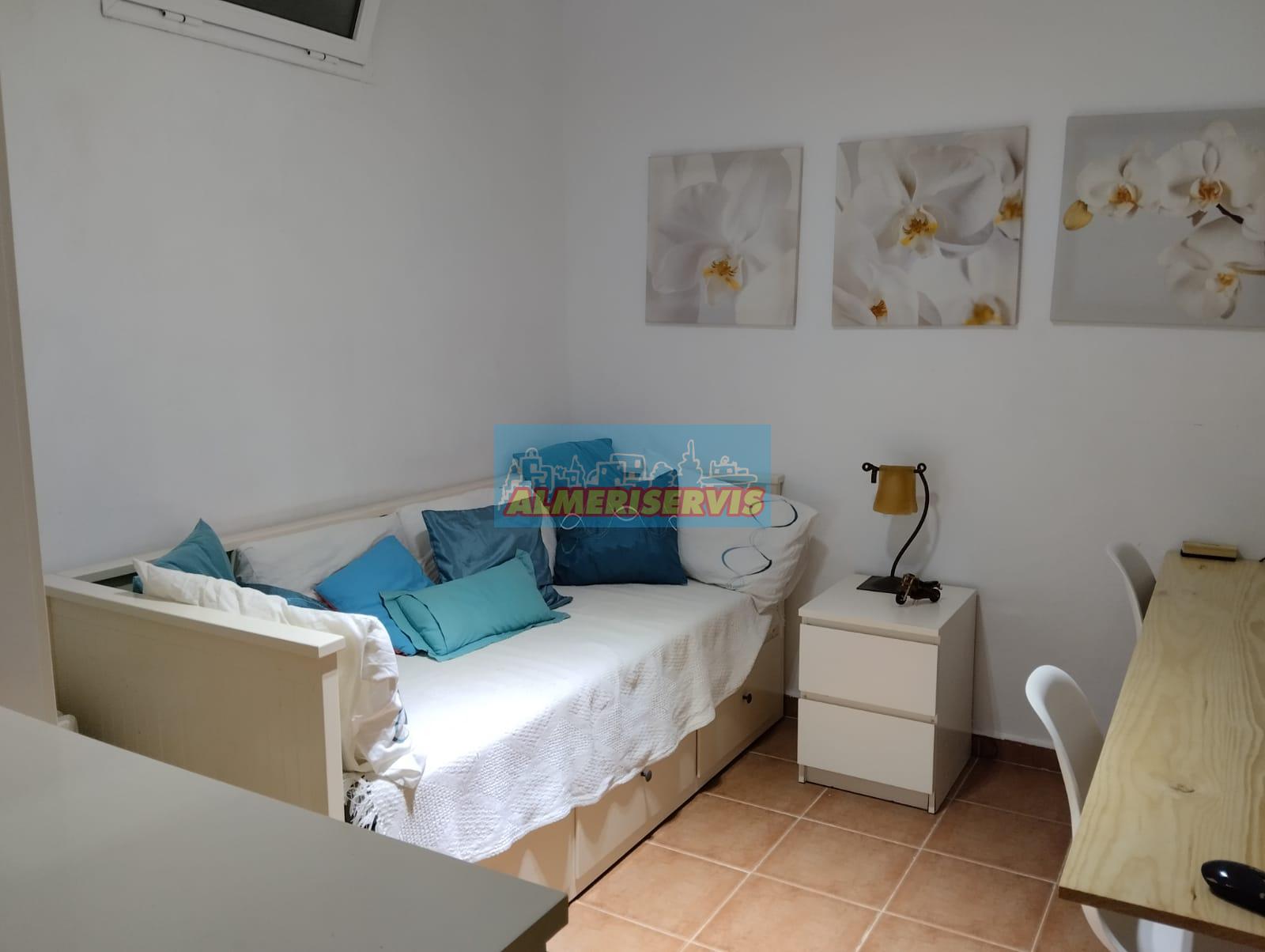 Köp av duplex i Almerimar