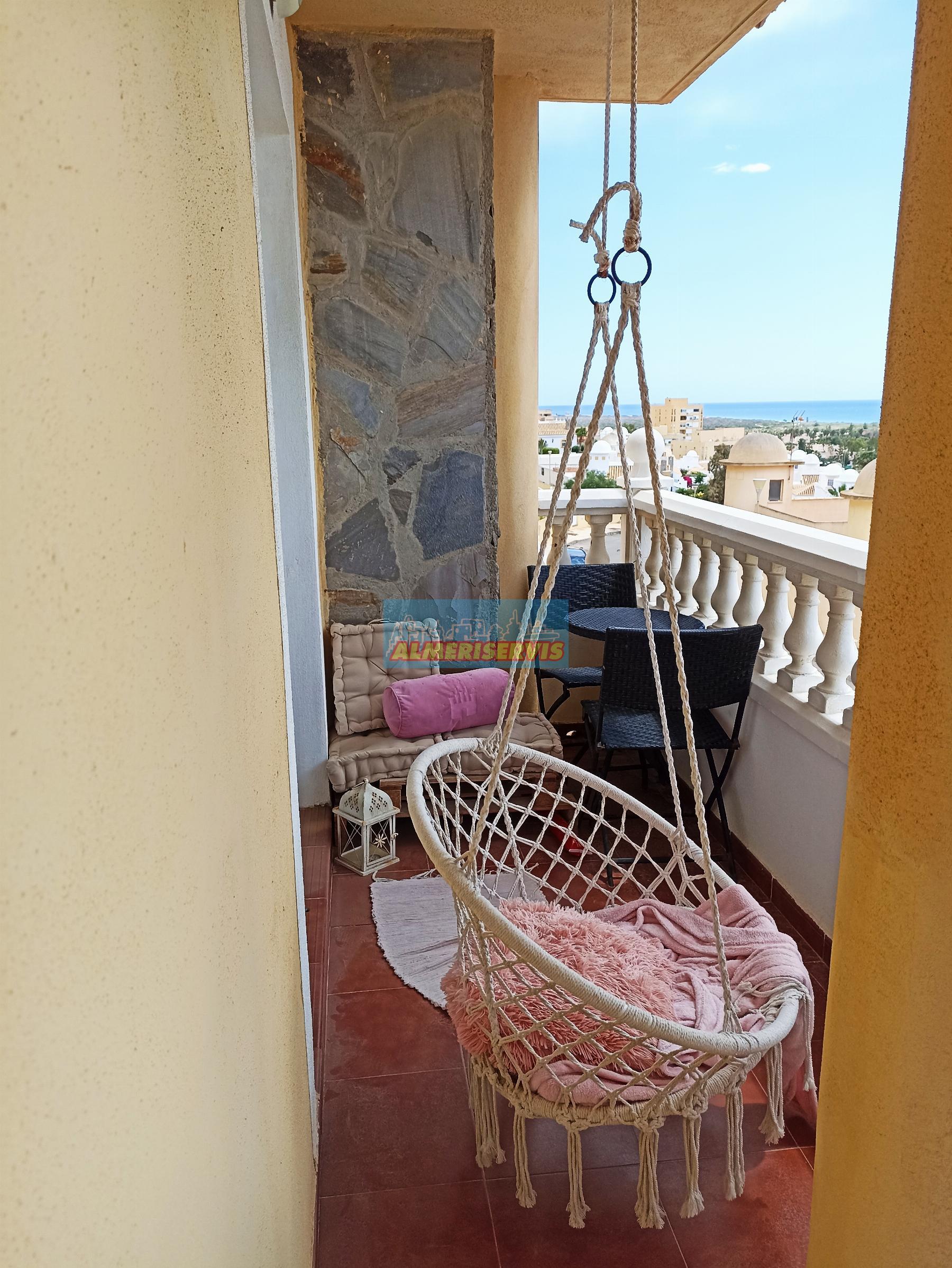 Köp av duplex i Almerimar