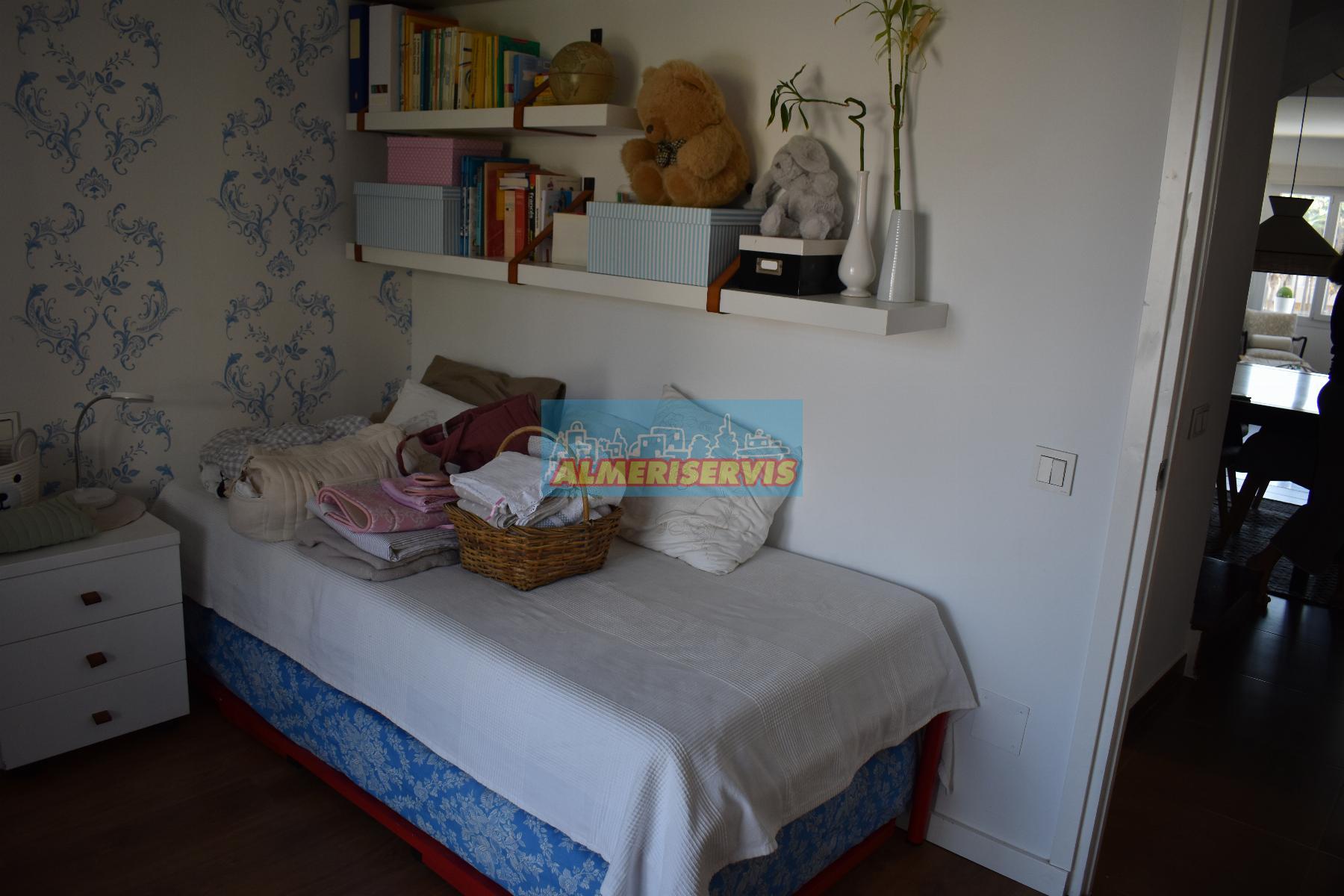 Verkoop van appartement in Almerimar