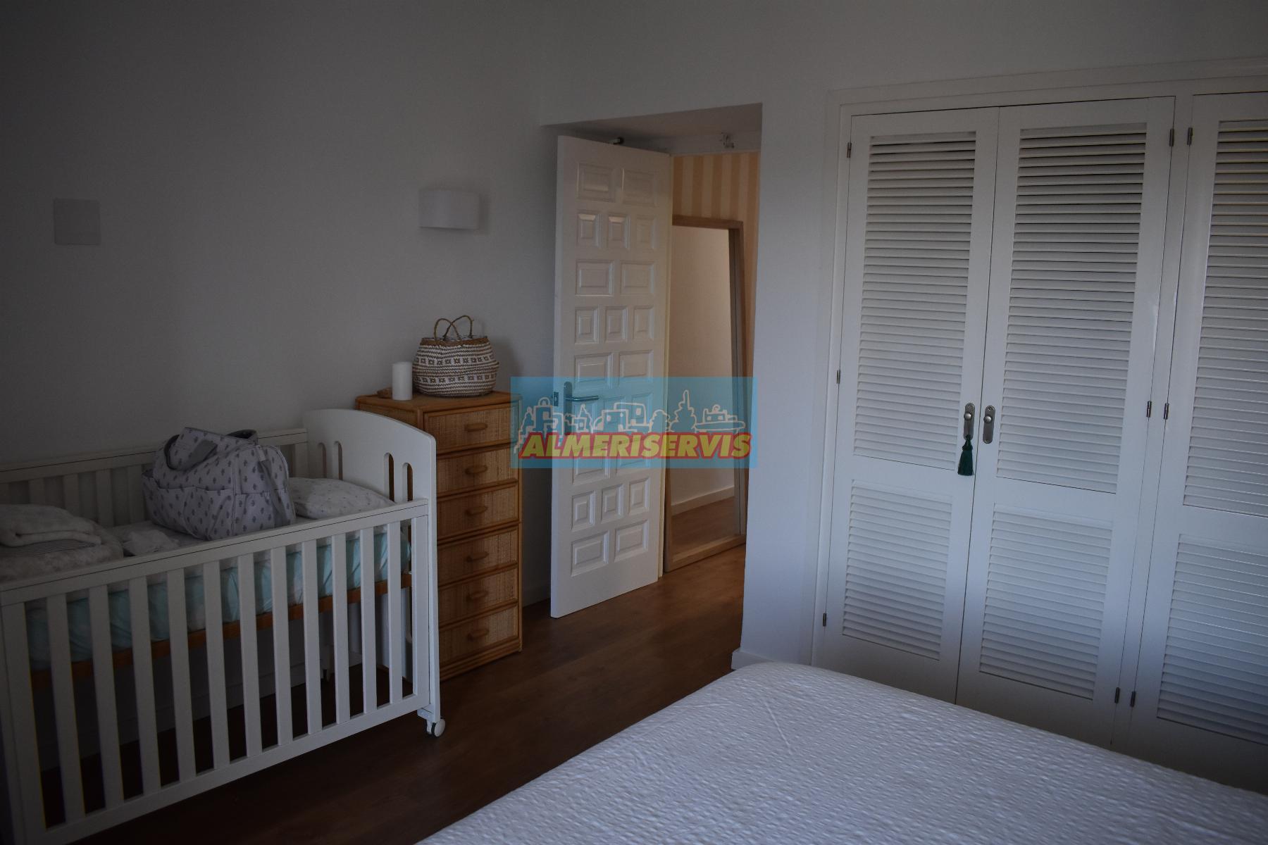 Verkoop van appartement in Almerimar