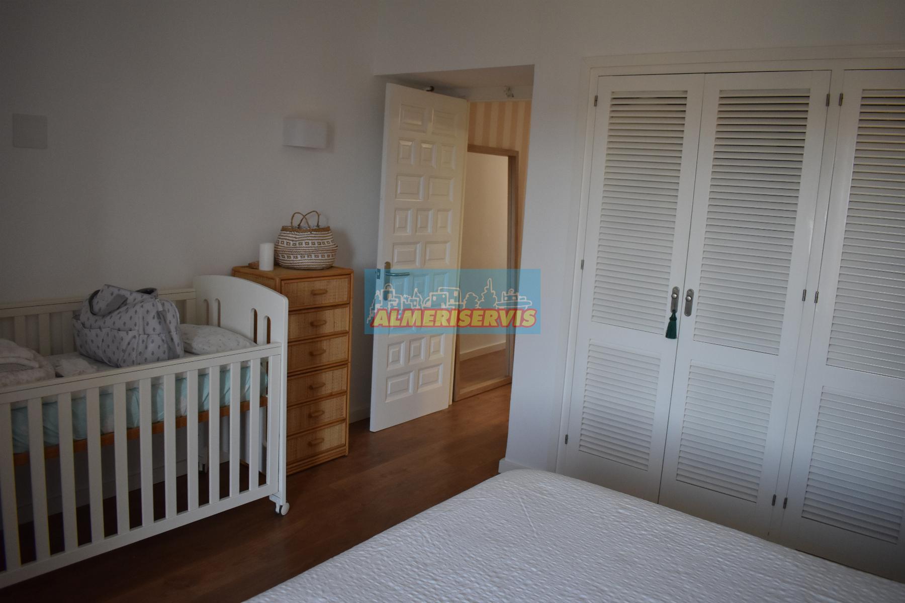 Verkoop van appartement in Almerimar