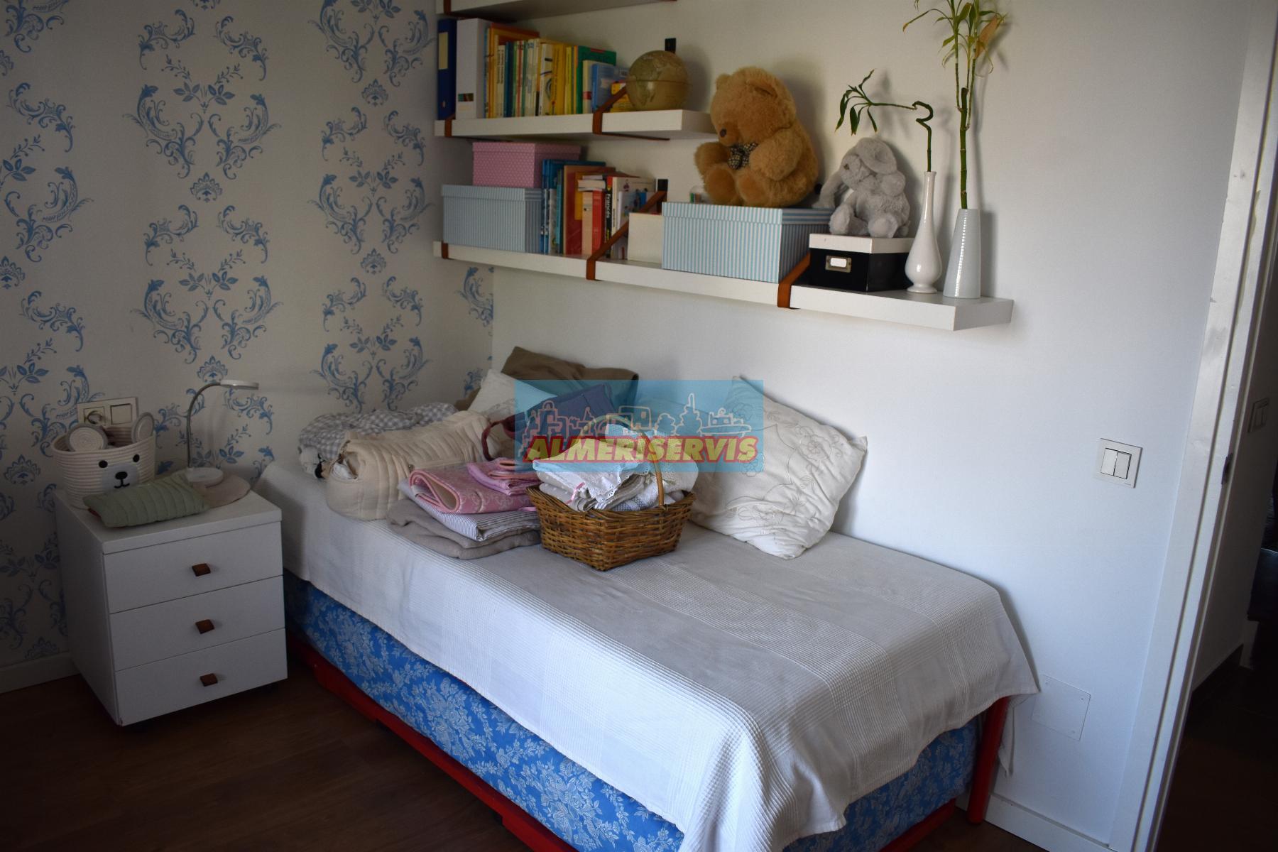 Verkoop van appartement in Almerimar