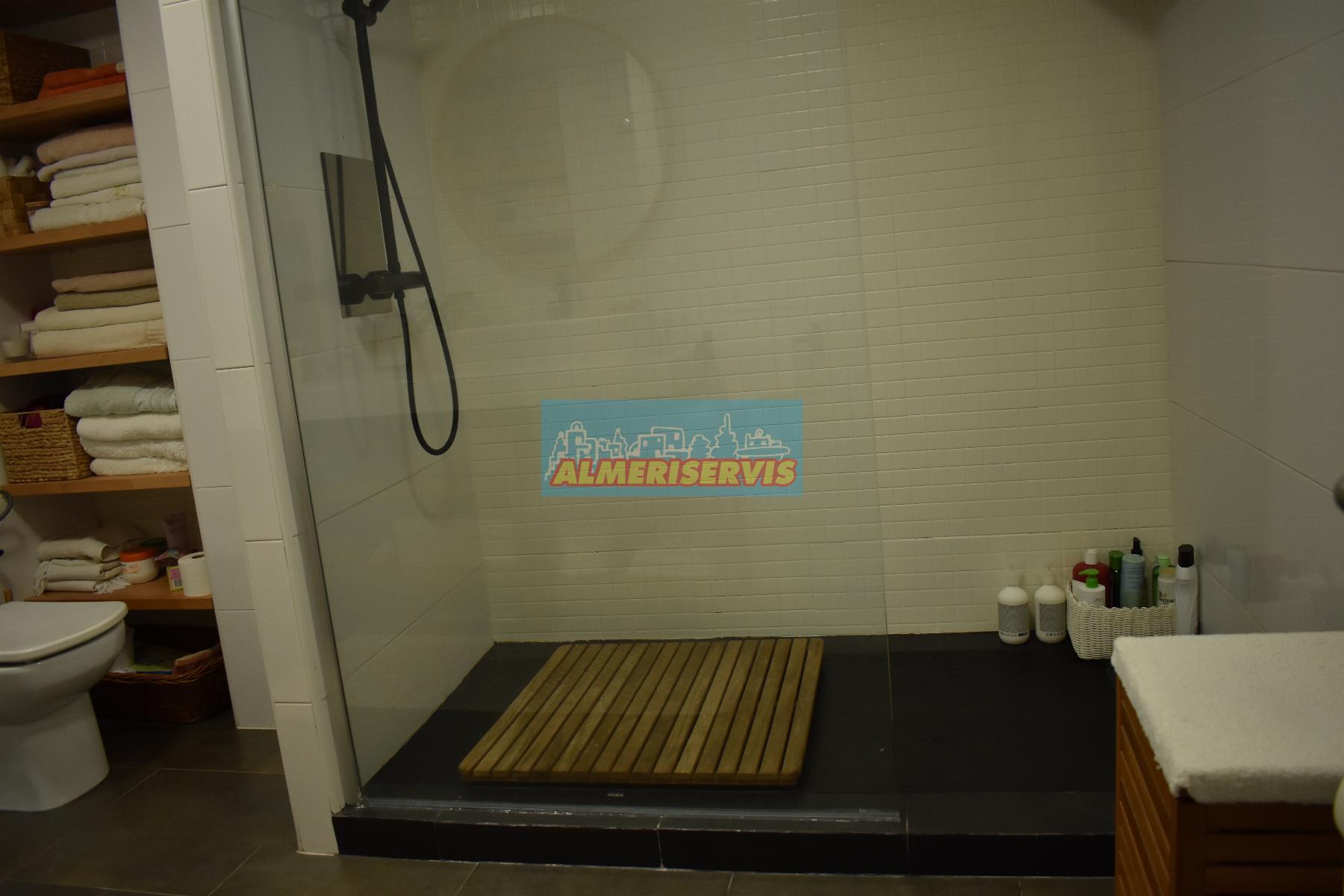 Verkoop van appartement in Almerimar