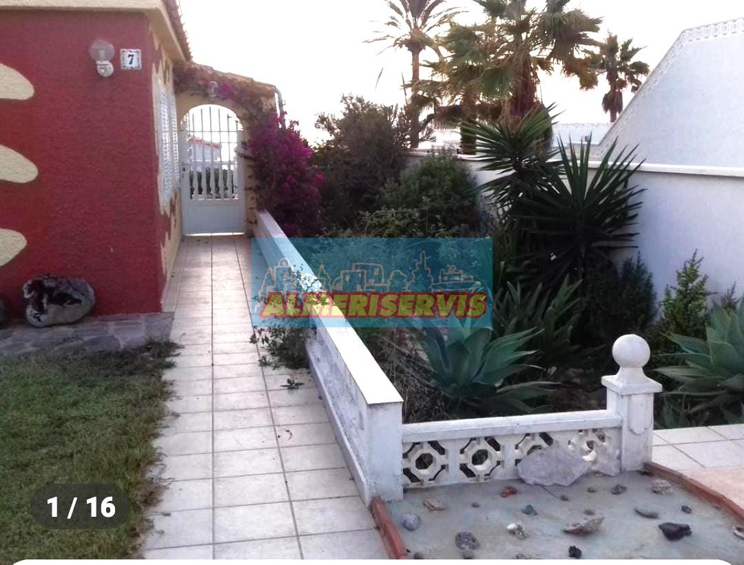 For sale of chalet in El Ejido