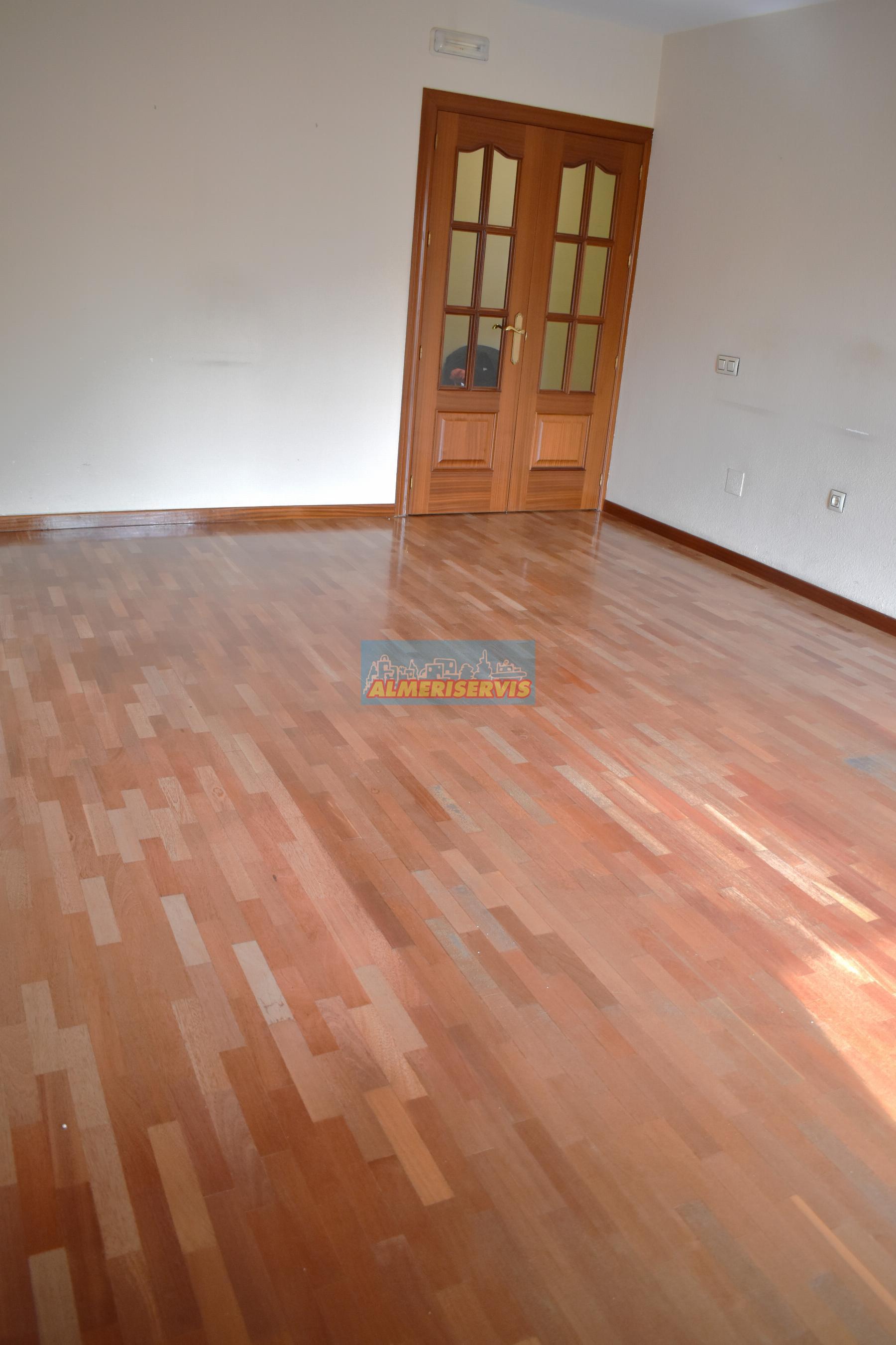 Продажа от

 Квартира на El Ejido