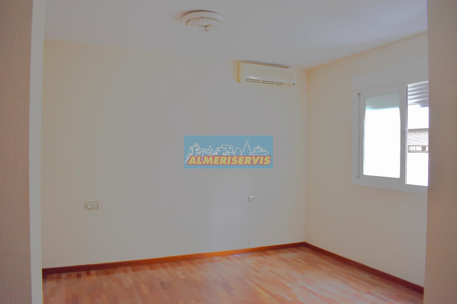 Продажа от

 Квартира на El Ejido