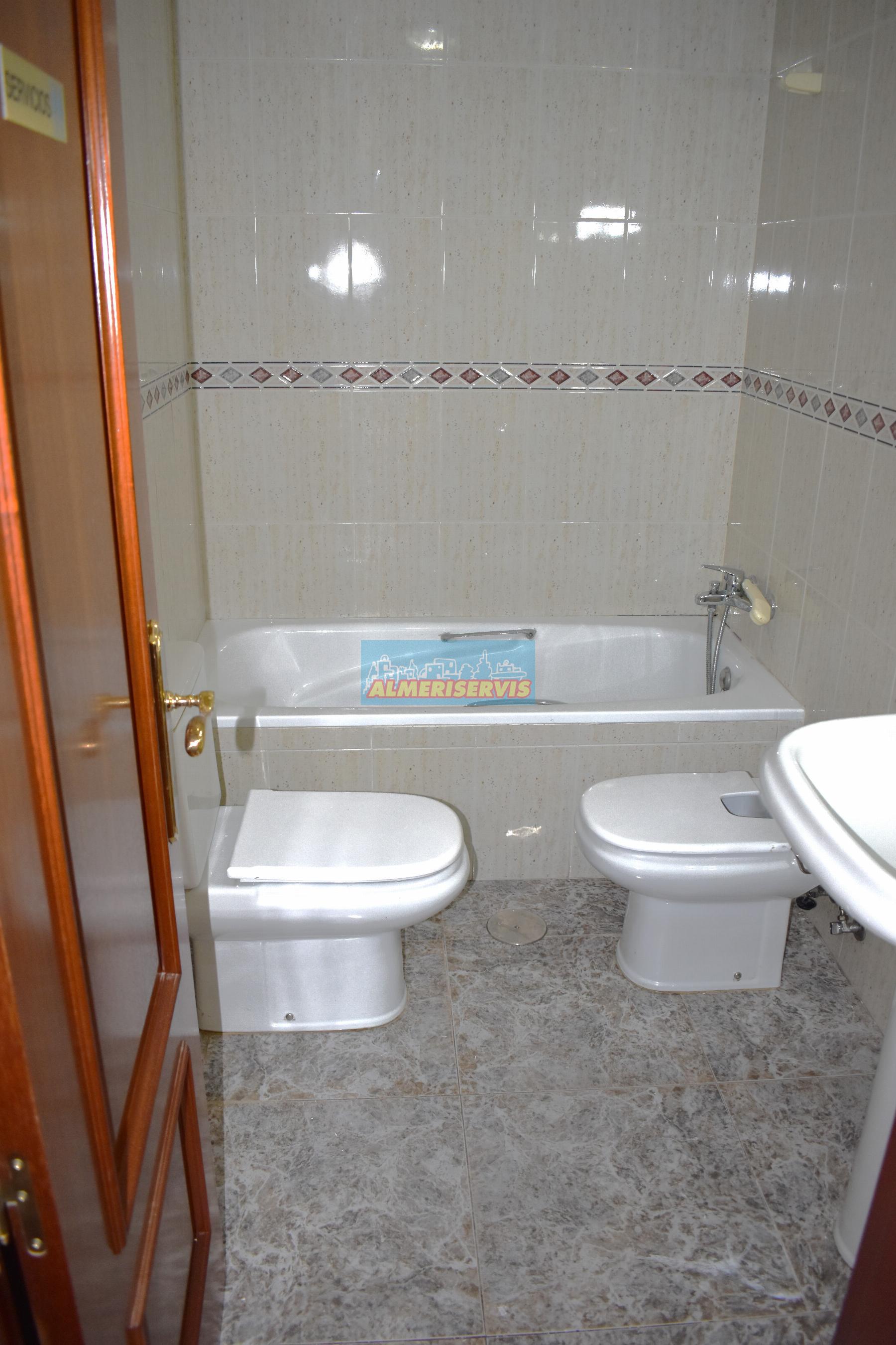 Продажа от

 Квартира на El Ejido