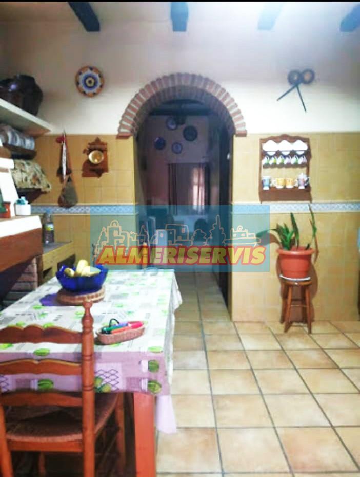 Venta de chalet en Berja