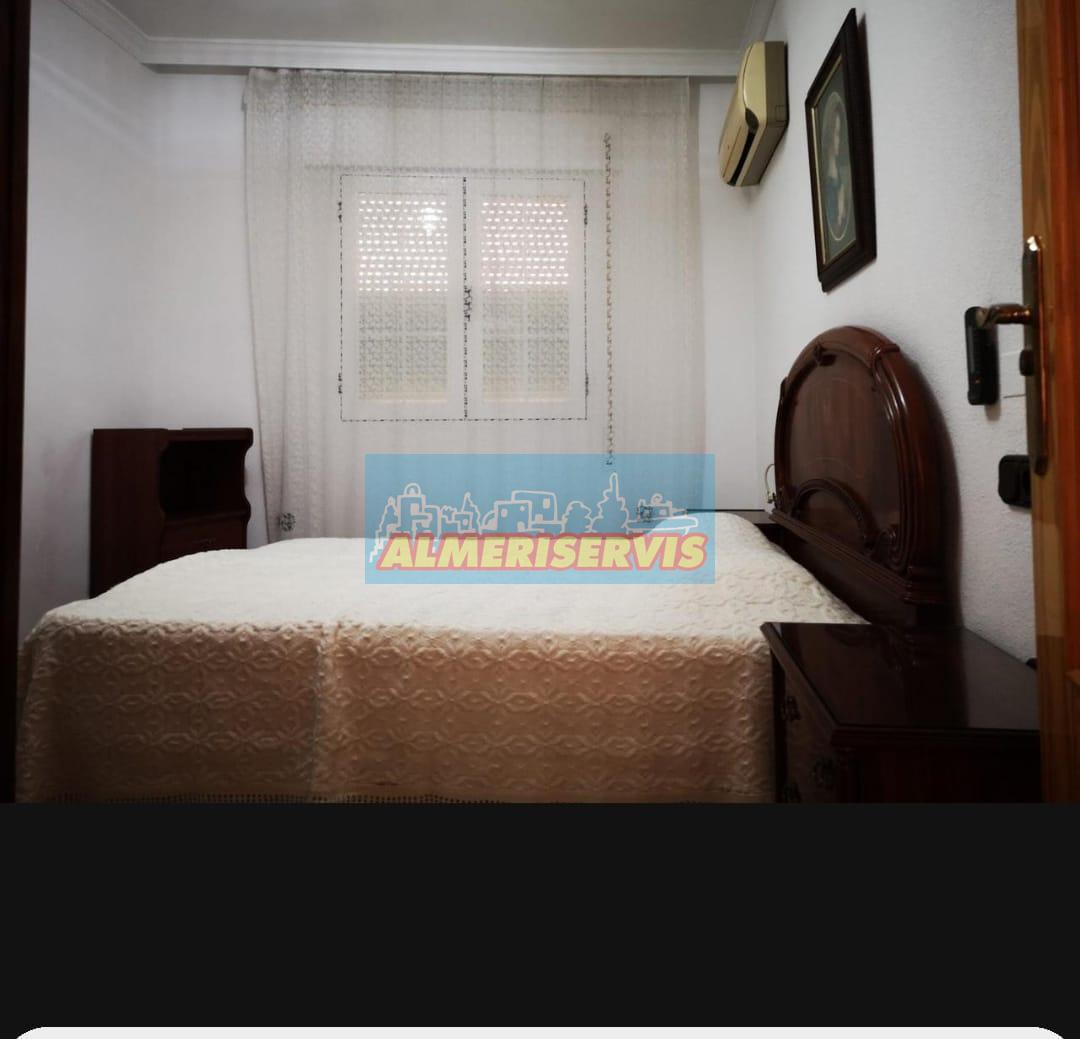 Köp av hus i Adra