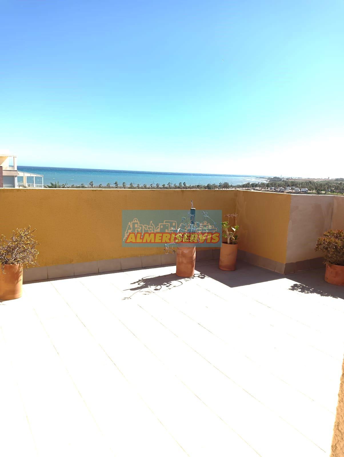 Salg av penthouse i Almerimar