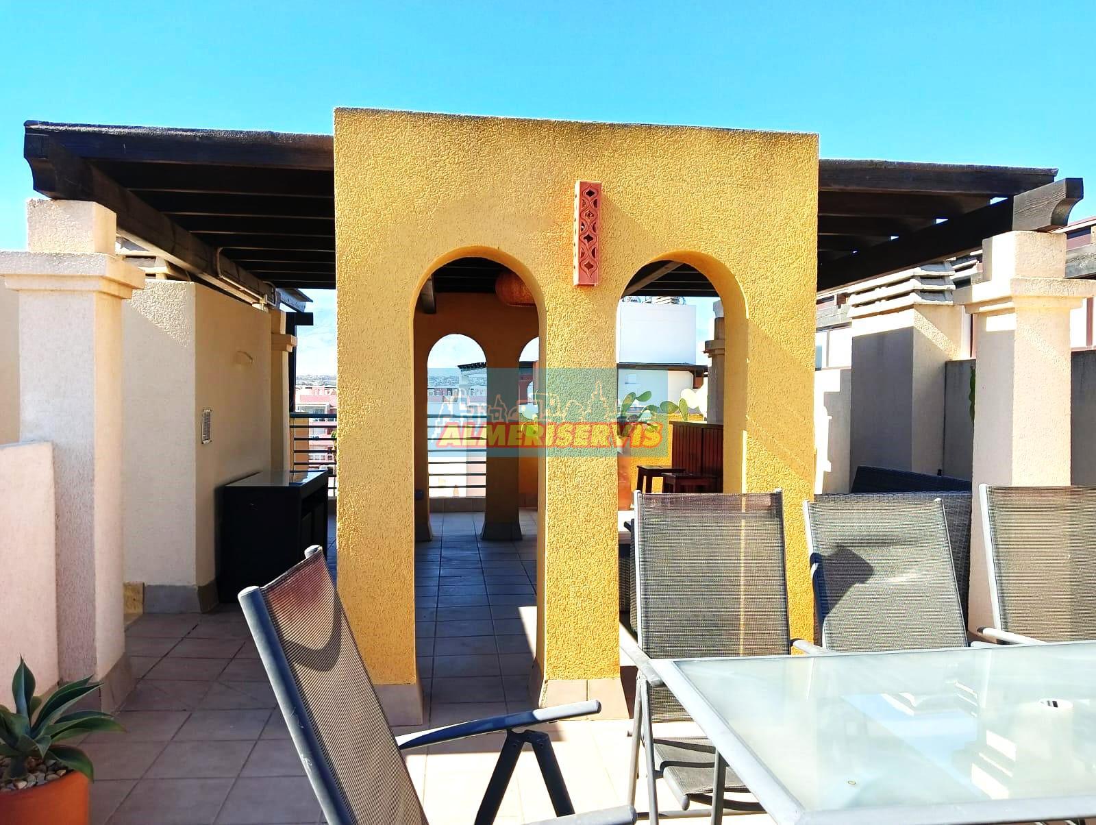 Salg av penthouse i Almerimar