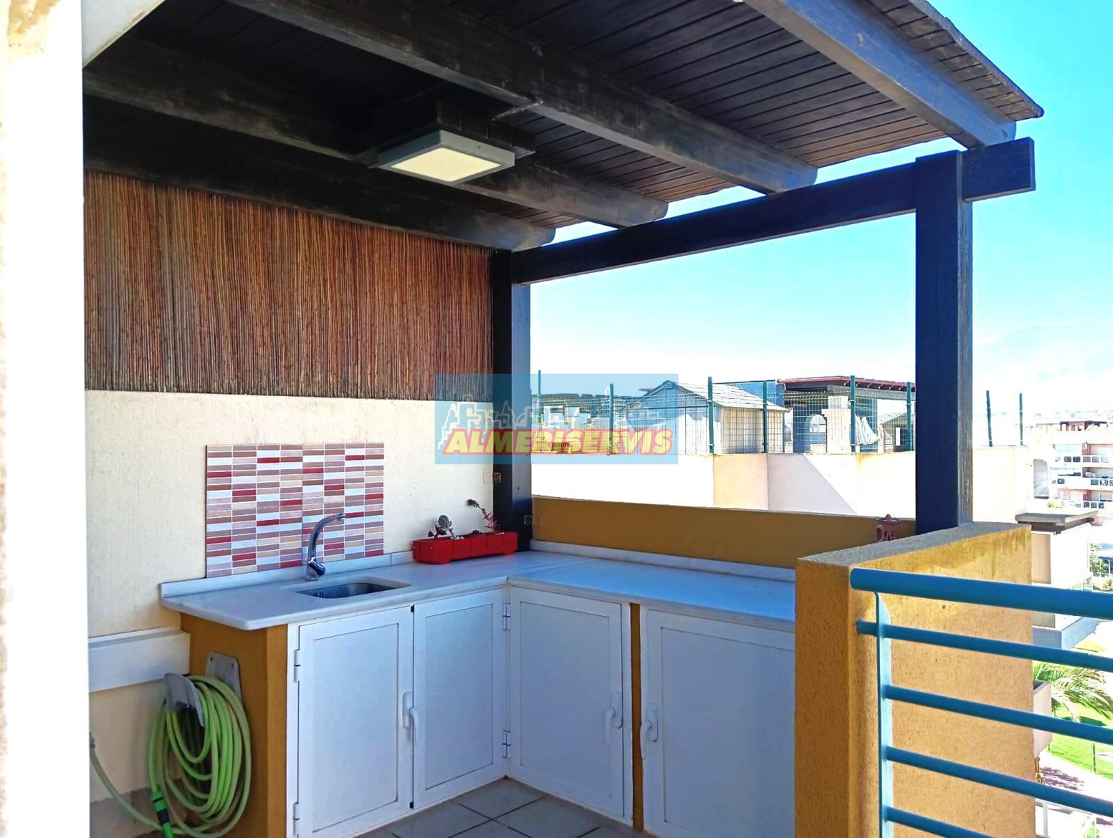 Salg av penthouse i Almerimar