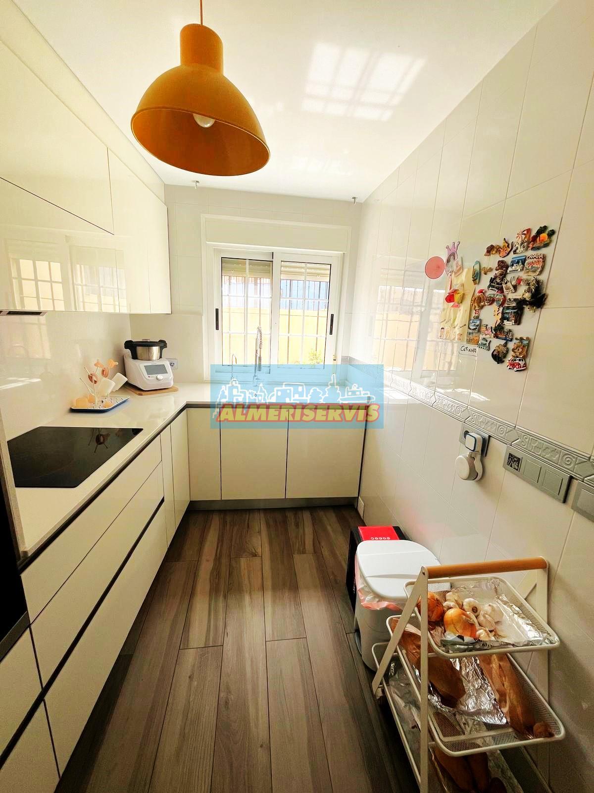 For sale of apartment in Aguadulce