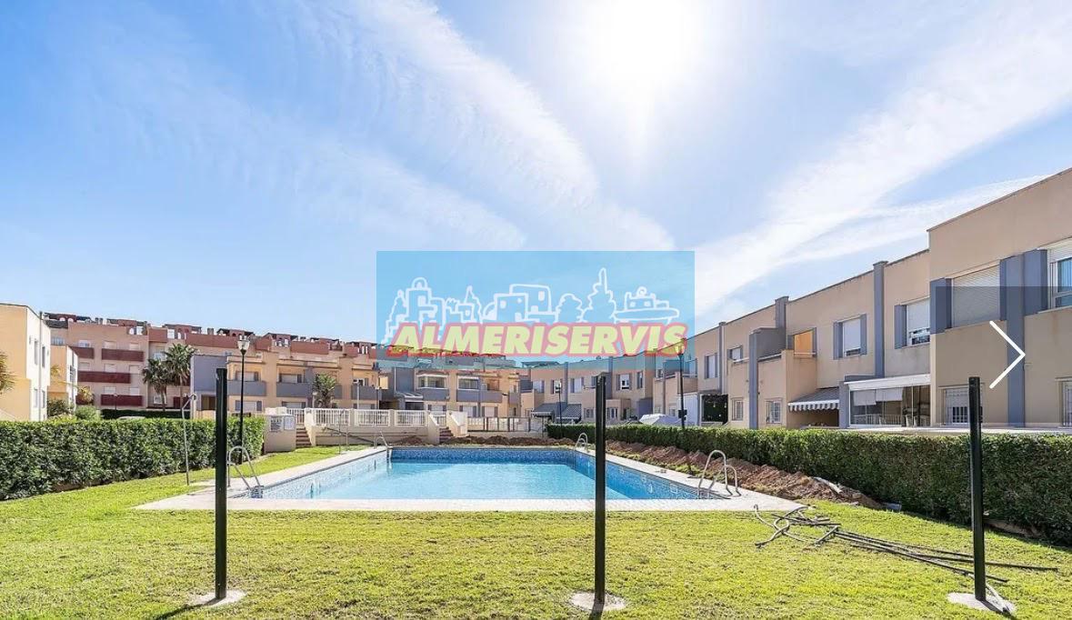 For sale of duplex in Almerimar