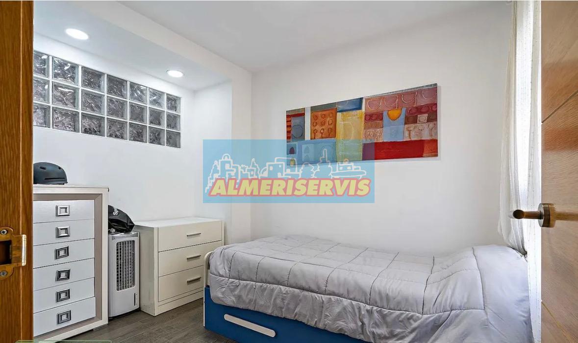 For sale of duplex in Almerimar