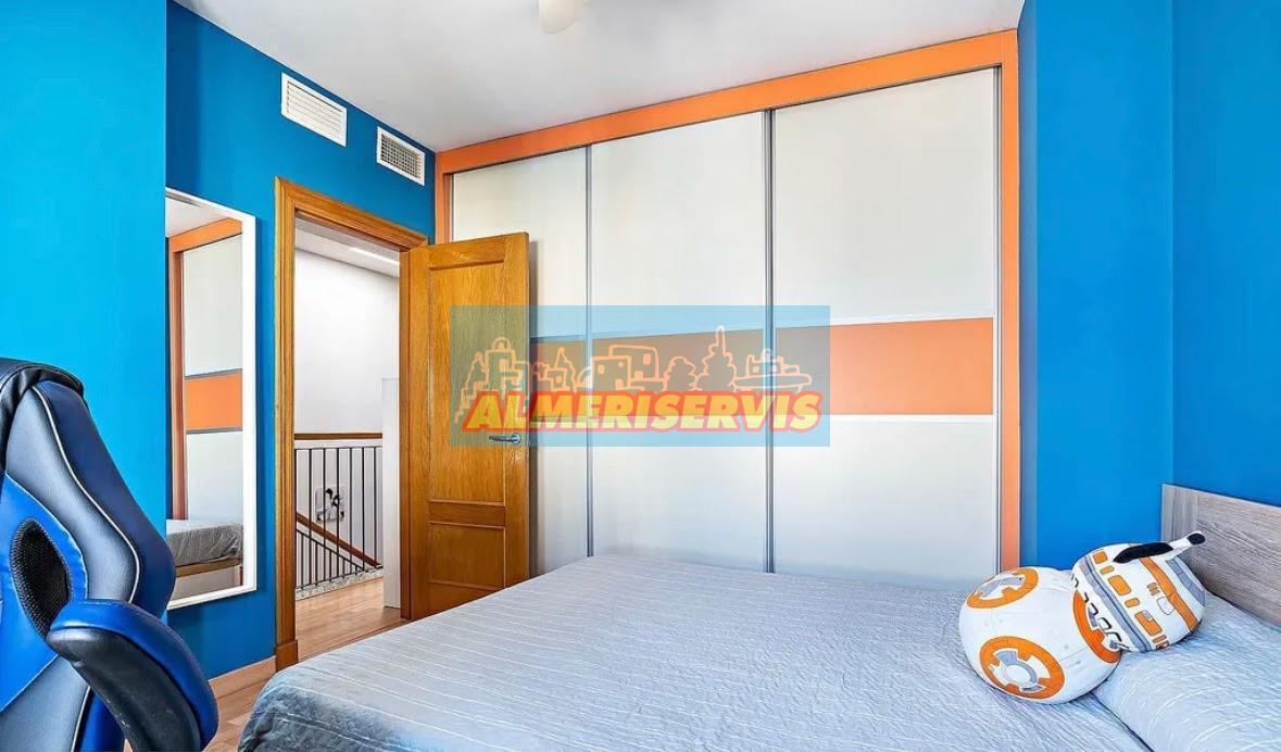 For sale of duplex in Almerimar