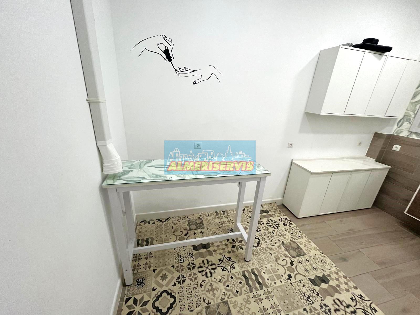 Salgai  lokal komertzialak  Roquetas de Mar