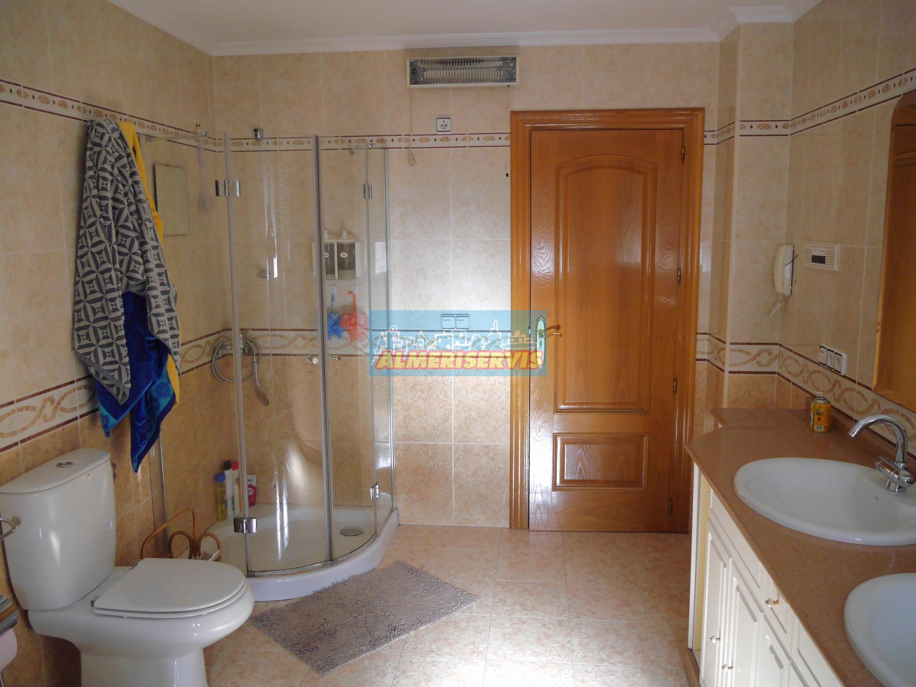 Köp av chalet i Berja