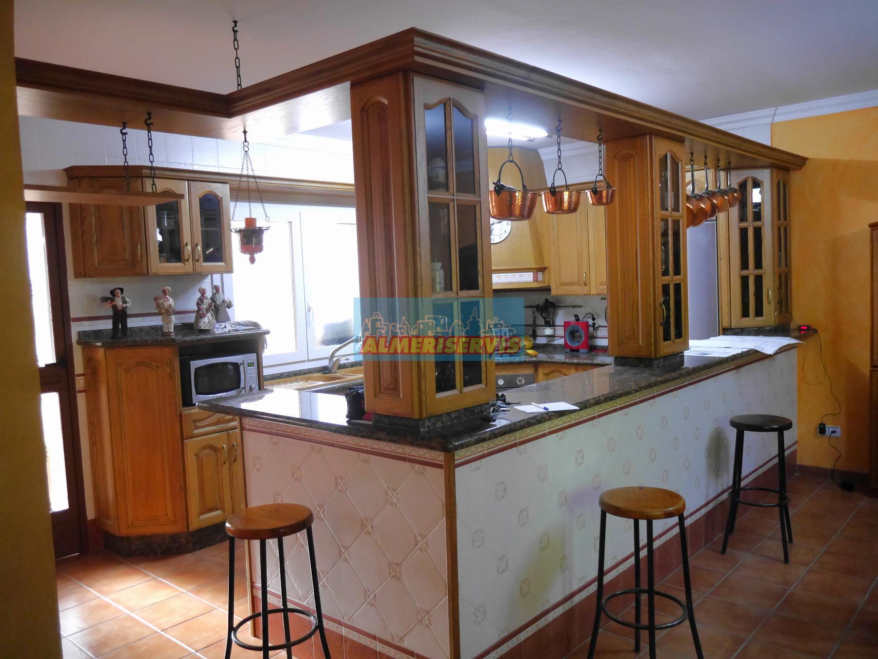 Köp av chalet i Berja