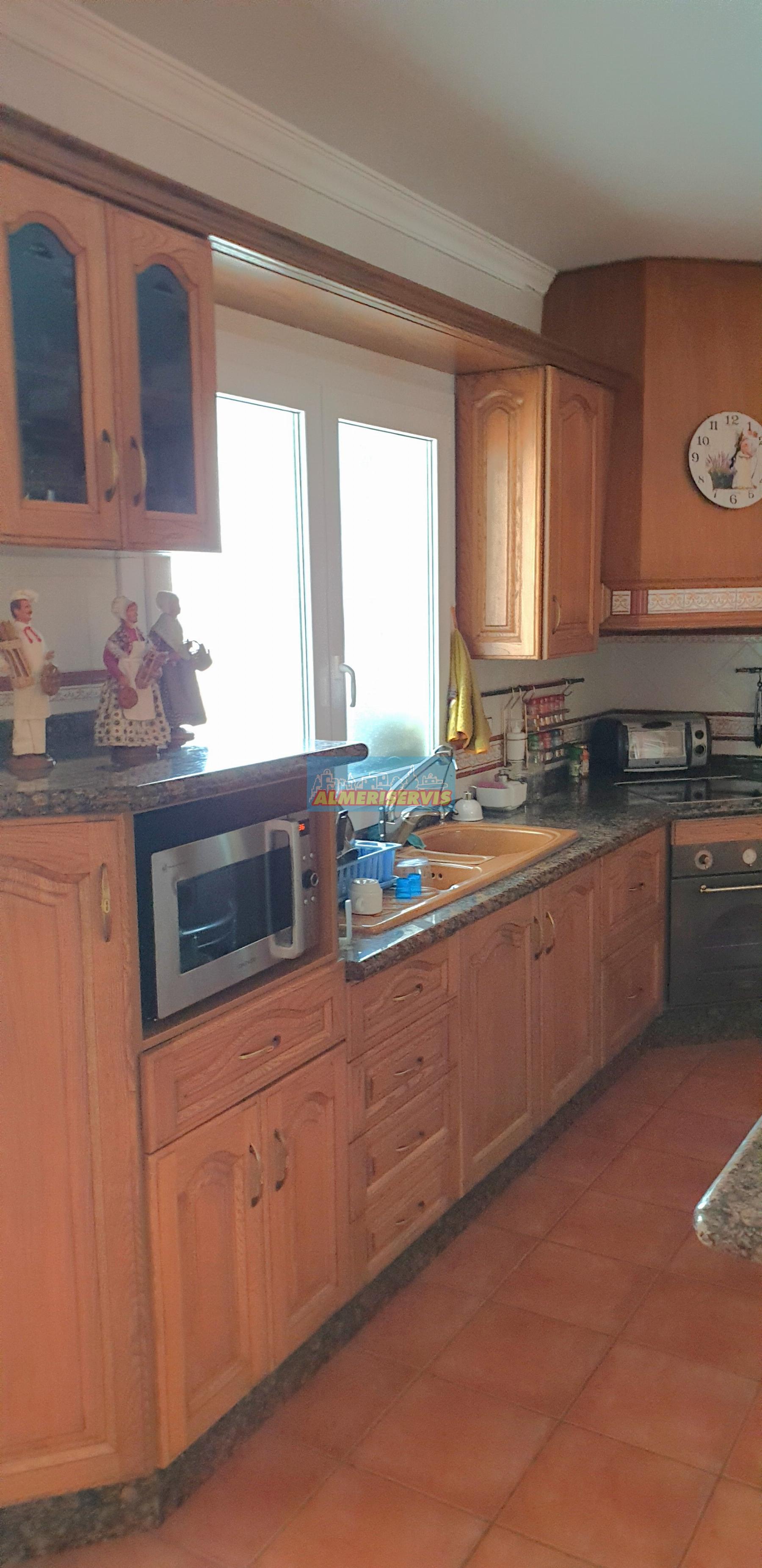 Köp av chalet i Berja