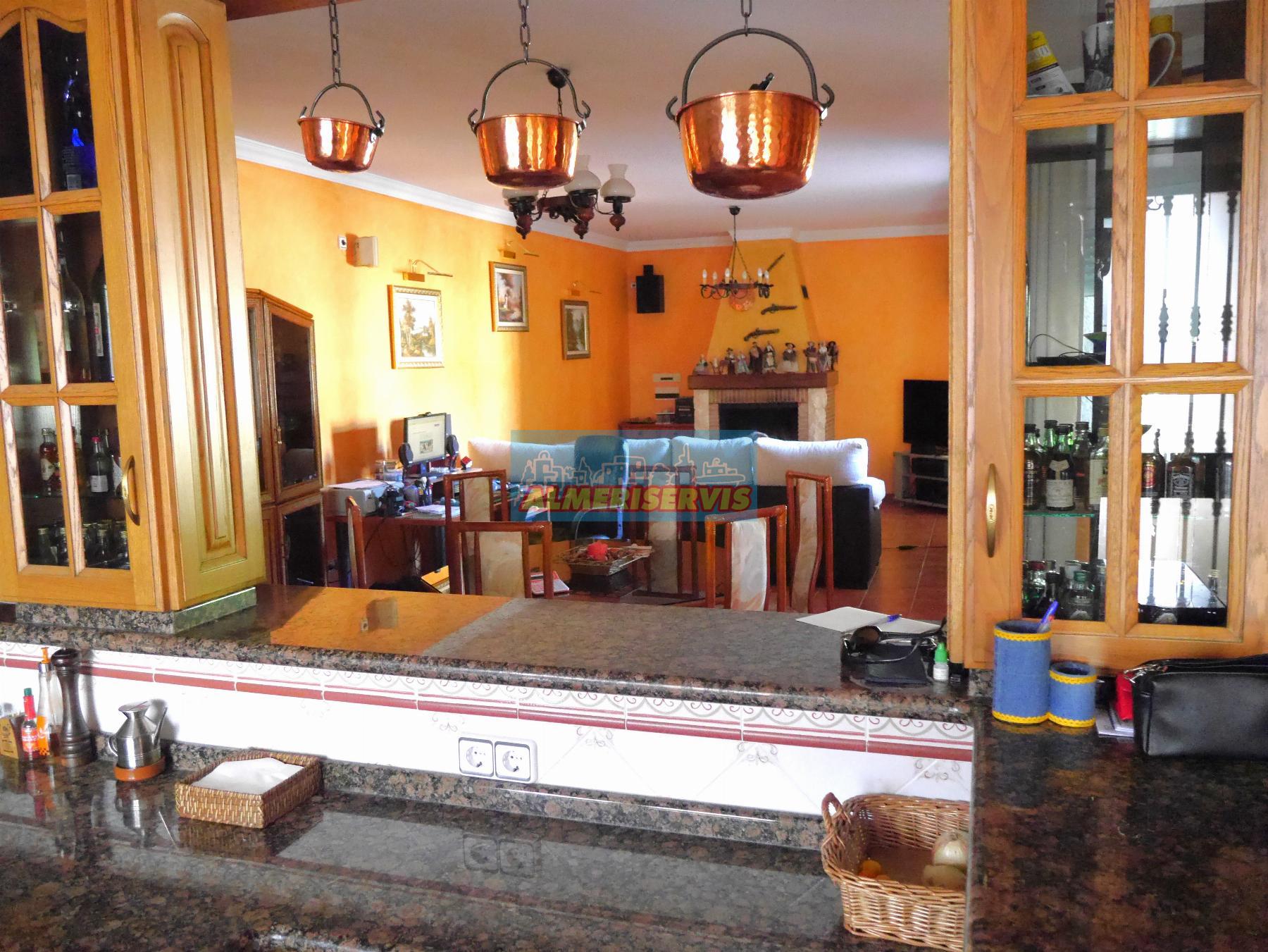 Köp av chalet i Berja