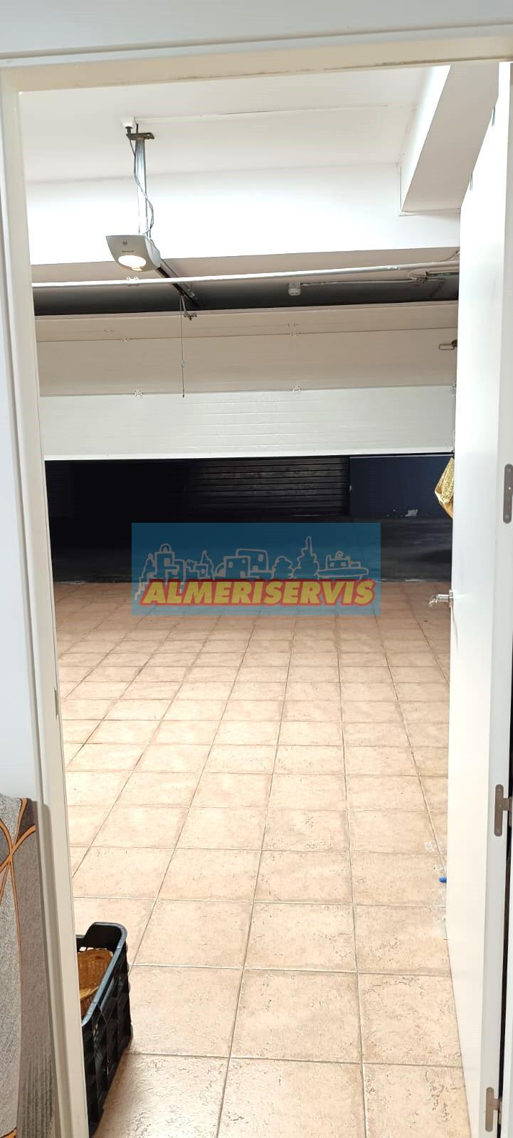 Verkoop van duplex appartement in Almerimar