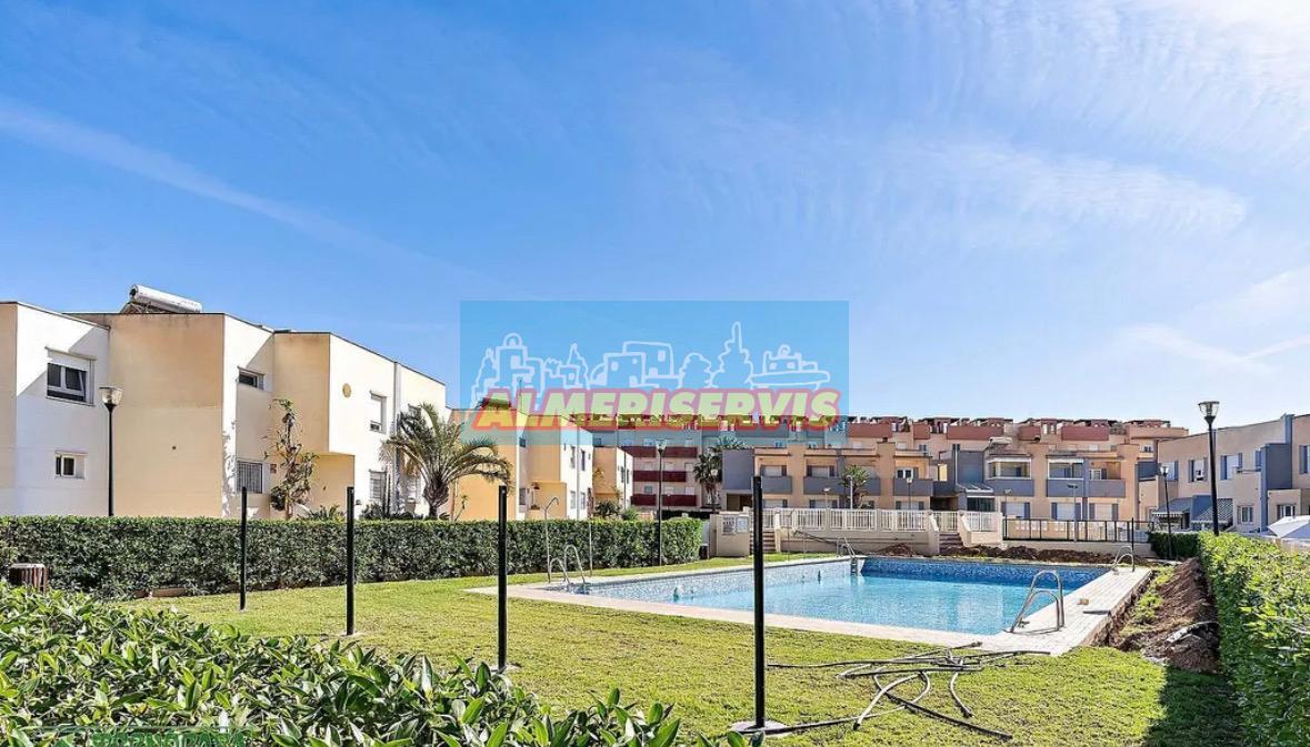 Verkoop van duplex appartement in Almerimar