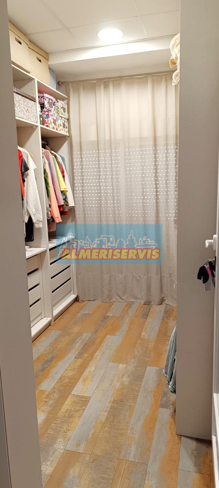 Verkoop van duplex appartement in Almerimar
