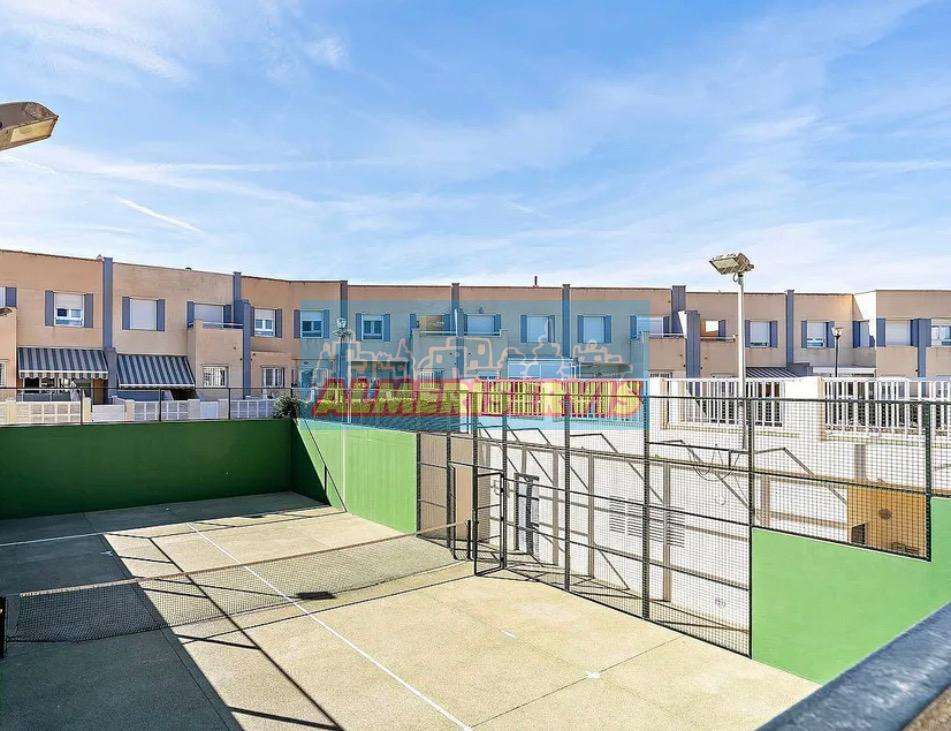 Verkoop van duplex appartement in Almerimar