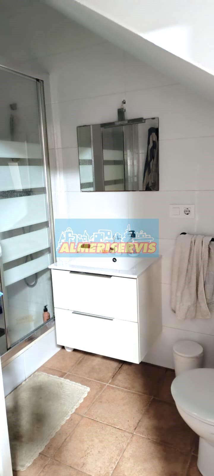 Verkoop van duplex appartement in Almerimar