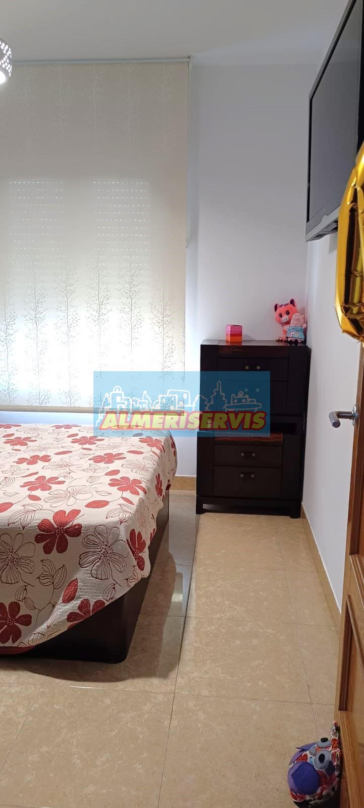 Verkoop van duplex appartement in Almerimar