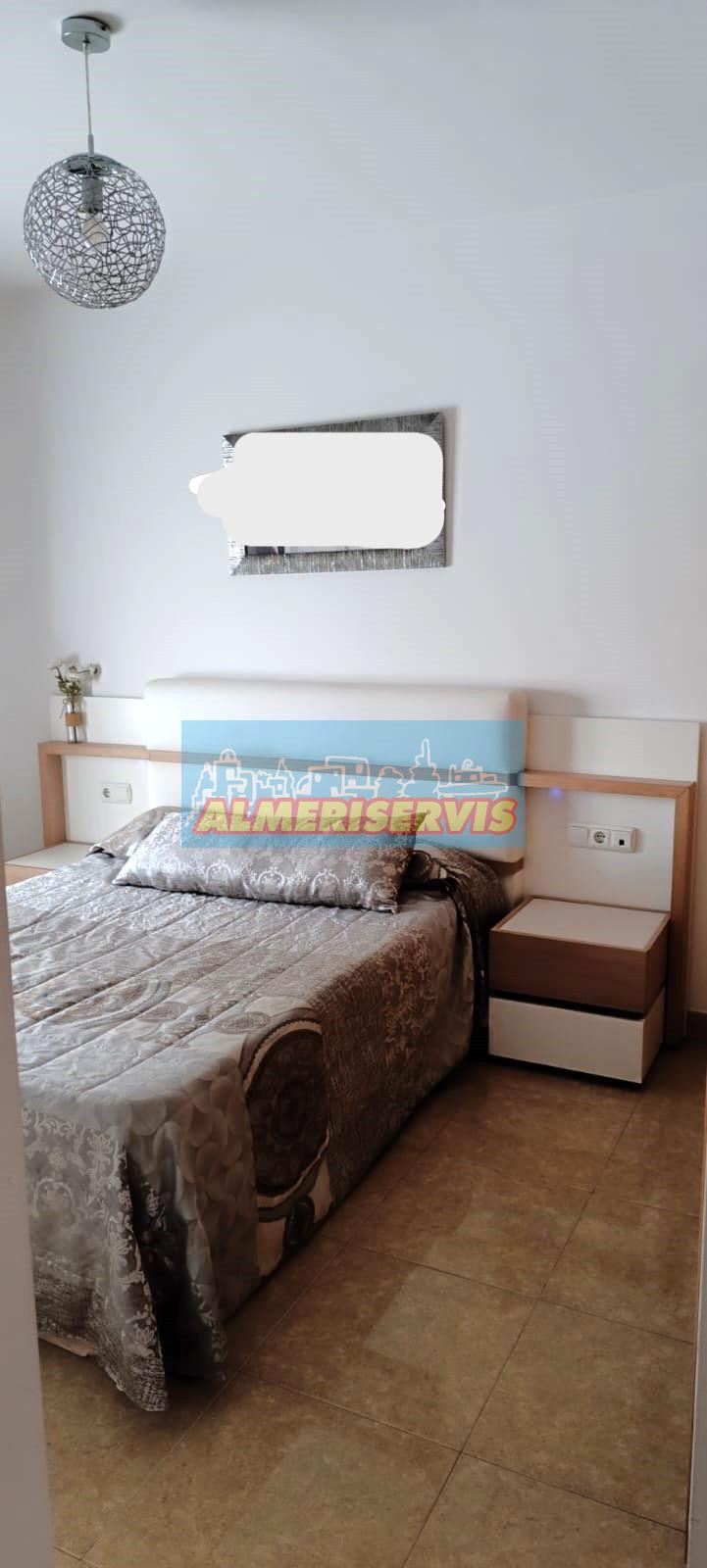 Verkoop van duplex appartement in Almerimar