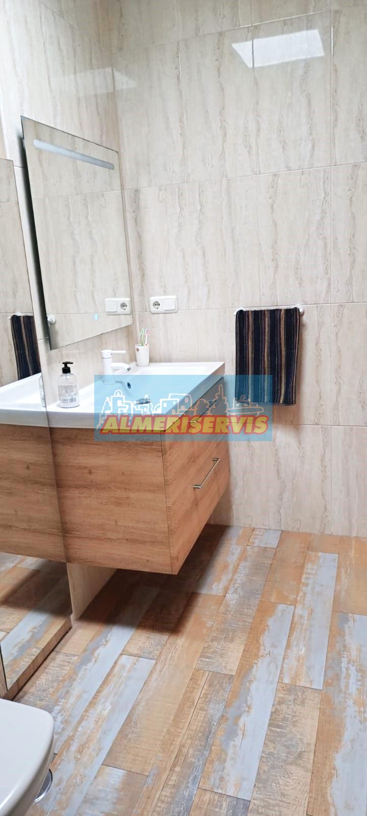Verkoop van duplex appartement in Almerimar