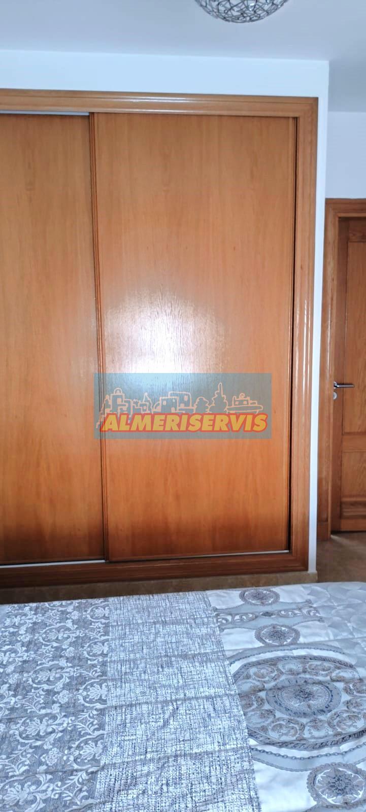 Verkoop van duplex appartement in Almerimar