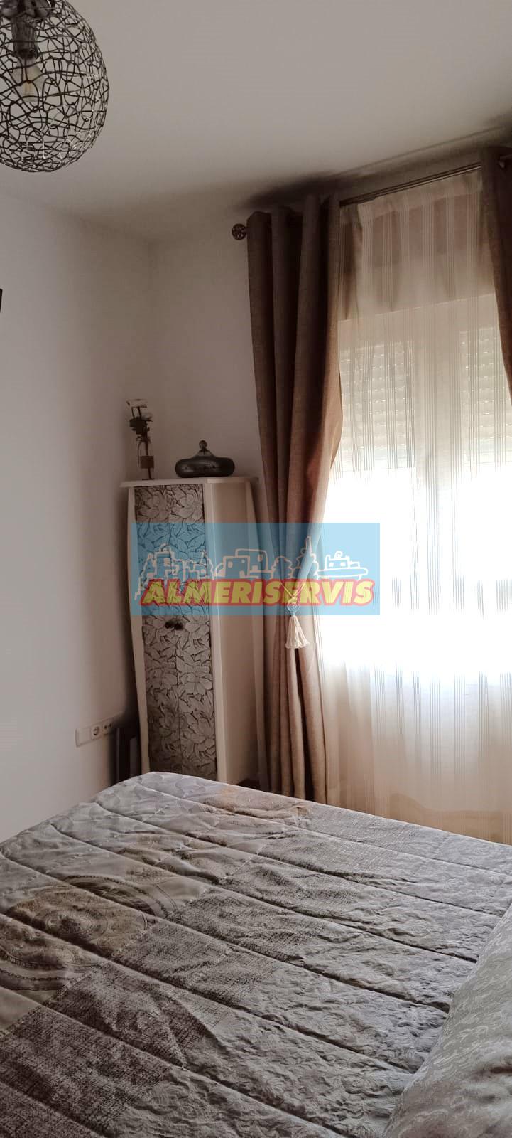 Verkoop van duplex appartement in Almerimar