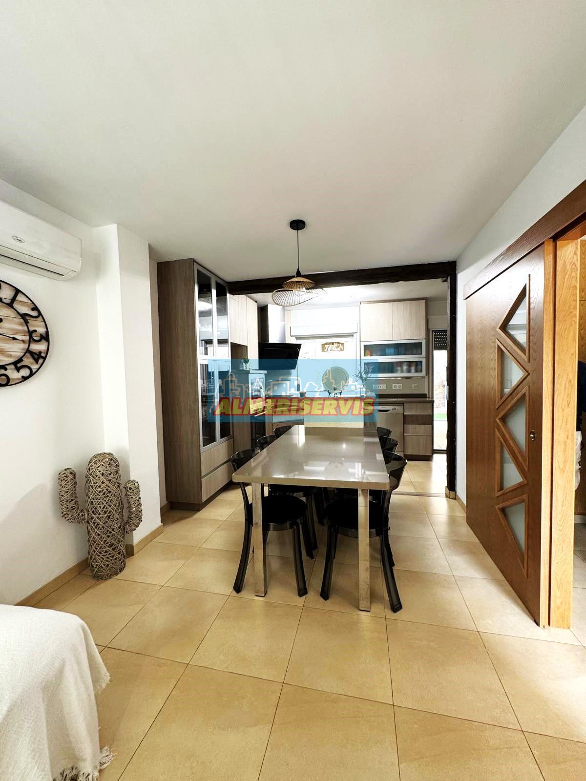 Köp av duplex i Aguadulce