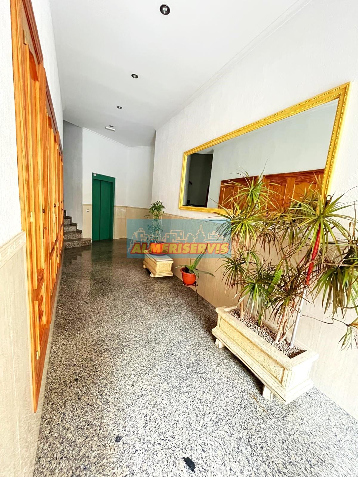 Salgai  apartamentu  El Ejido