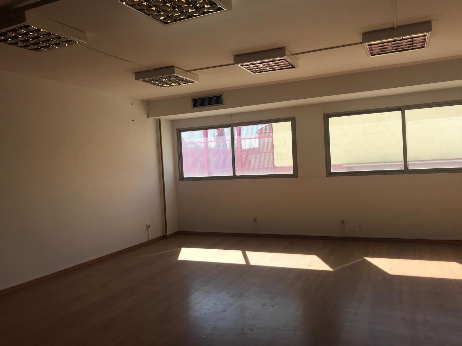 Venta de oficina en San Fernando de Henares