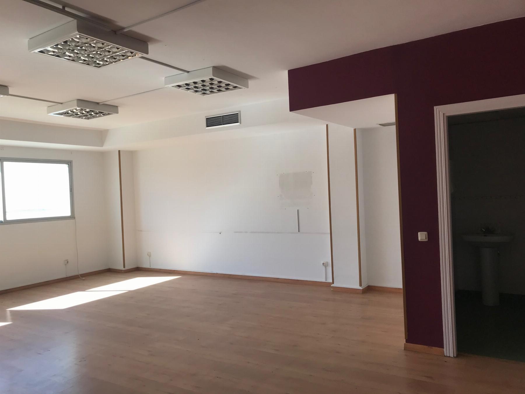 Venta de oficina en San Fernando de Henares