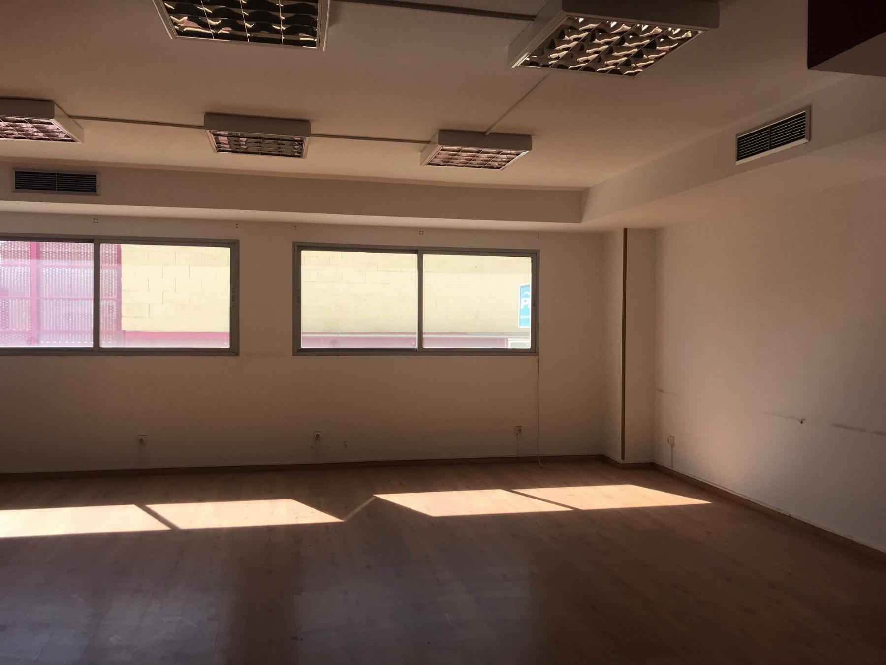 Venta de oficina en San Fernando de Henares