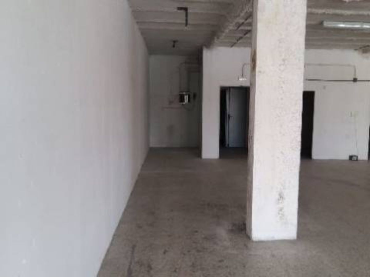 Venta de local comercial en Madrid