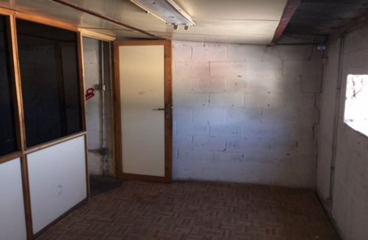Venta de nave industrial en San Fernando de Henares