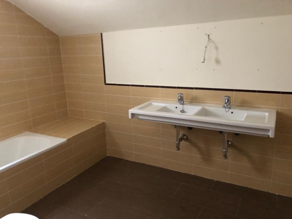 Venta de dúplex en El Viso de San Juan